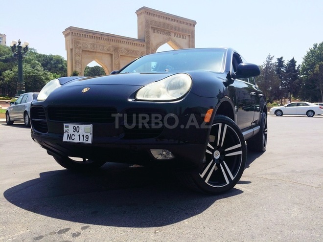 Porsche Cayenne 2004, 155,000 km - 4.5 л - Bakı