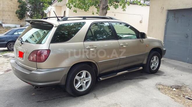 Toyota Harrier 2001, 170,000 km - 2.2 л - Bakı