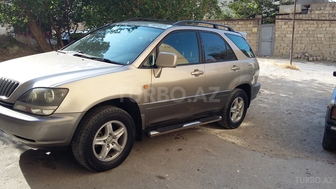 Toyota Harrier 2001, 170,000 km - 2.2 л - Bakı