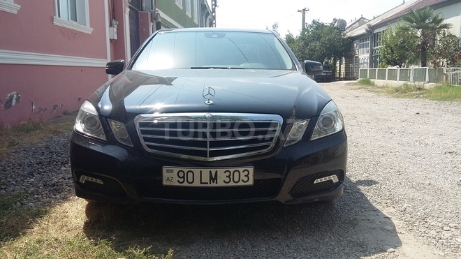 Mercedes E 220 2009, 169,000 km - 2.2 л - Bakı