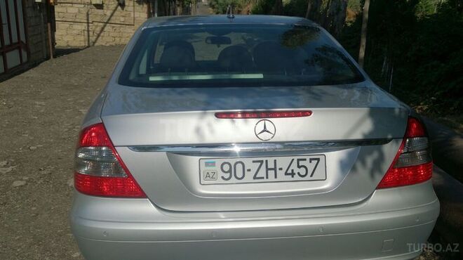 Mercedes E 220 2006, 169,000 km - 2.2 л - Bakı