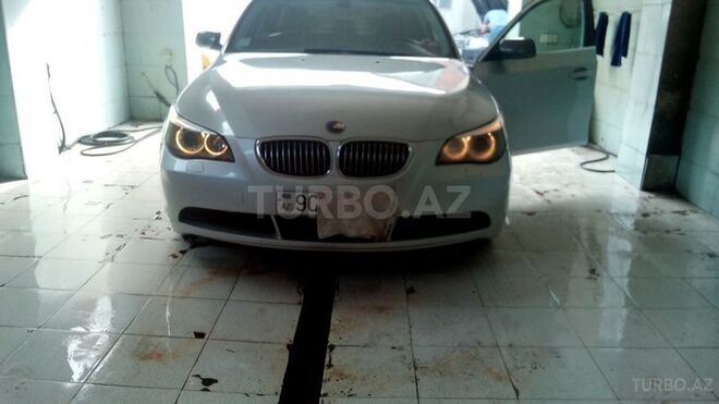 BMW 525 2004, 288,000 km - 2.5 l - Quba