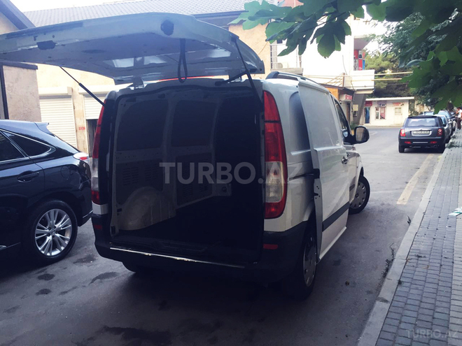 Mercedes Vito 2008, 270,000 km - 2.2 l - Bakı