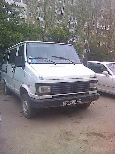 Peugeot  1991, 2,319,299 km - 0.2 l - Bakı