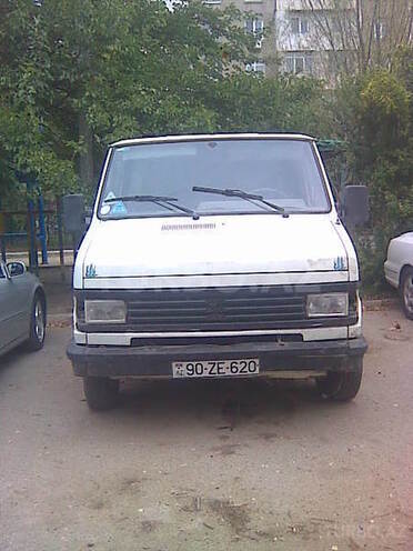 Peugeot  1991, 2,319,299 km - 0.2 l - Bakı