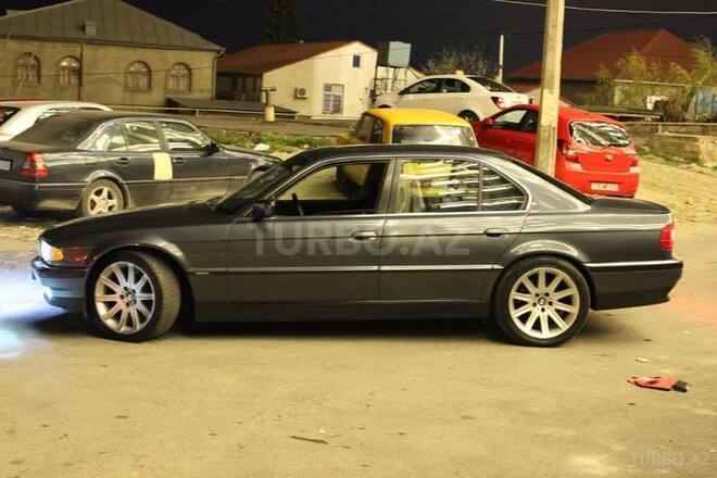 BMW 735 1998, 300,000 km - 3.5 l - Bakı