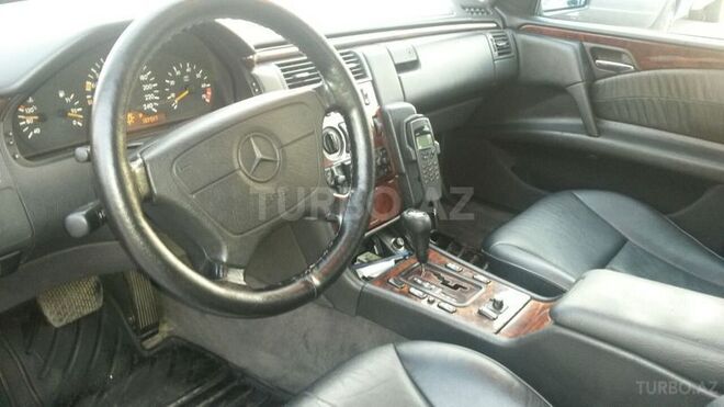 Mercedes E 240 1998, 22,108 km - 2.4 l - Bakı