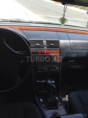 Mercedes C 180 1994, 299,999 km - 1.8 l - Masallı