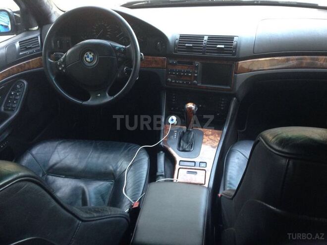 BMW 528 1998, 298,000 km - 2.8 l - Bakı