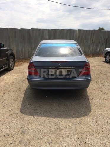 Mercedes E 240 2003, 180,000 km - 2.6 l - Bakı