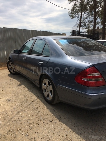 Mercedes E 240 2003, 180,000 km - 2.6 l - Bakı