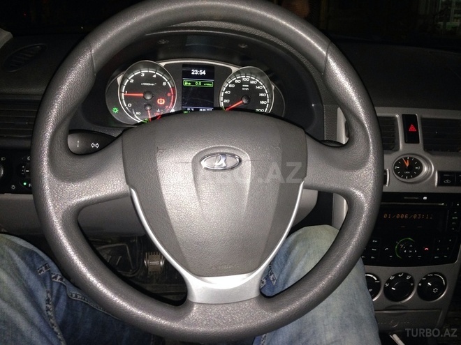LADA (VAZ) Priora 2012, 114,000 km - 1.6 l - Qax