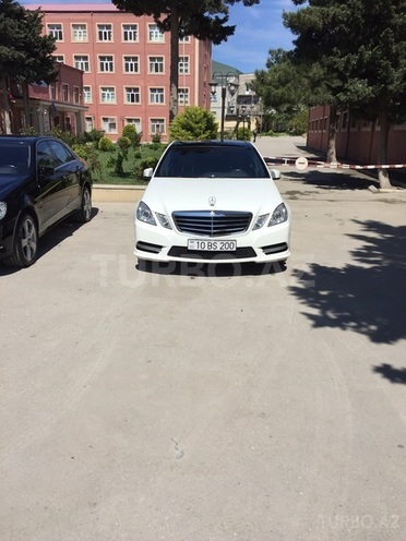Mercedes E 350 2011, 105,000 km - 3.5 l - Bakı