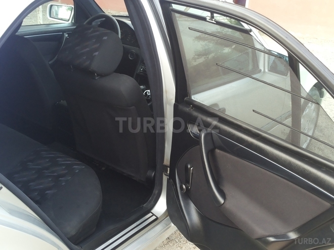 Mercedes C 220 2000, 300,000 km - 2.2 l - Biləsuvar