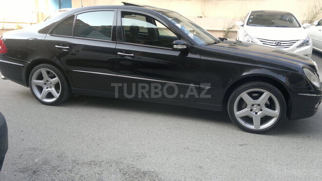 Mercedes E 320 2003, 207,500 km - 3.2 l - Xırdalan