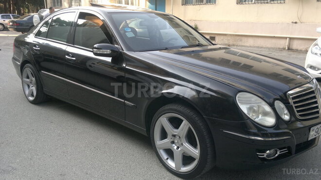 Mercedes E 320 2003, 207,500 km - 3.2 l - Xırdalan