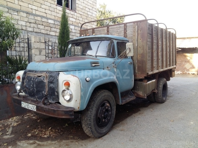 ZIL 130 1986, 180,000 km - 0.2 л - Salyan