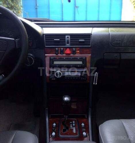 Mercedes C 200 1999, 235,000 km - 2.0 l - Bakı