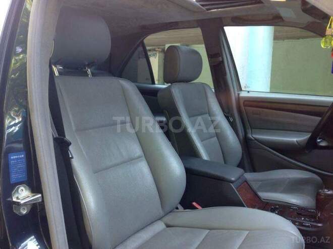 Mercedes C 200 1999, 235,000 km - 2.0 l - Bakı