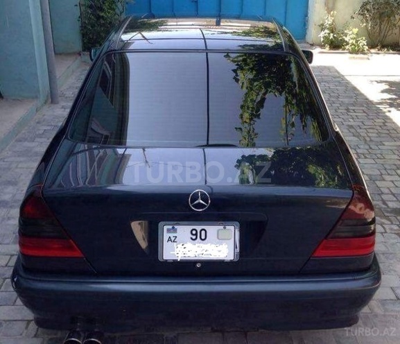 Mercedes C 200 1999, 235,000 km - 2.0 l - Bakı