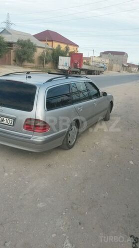 Mercedes E 220 2002, 260 km - 2.2 l - Bakı
