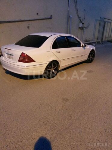 Mercedes C 200 2000, 300,000 km - 2.0 l - Bakı
