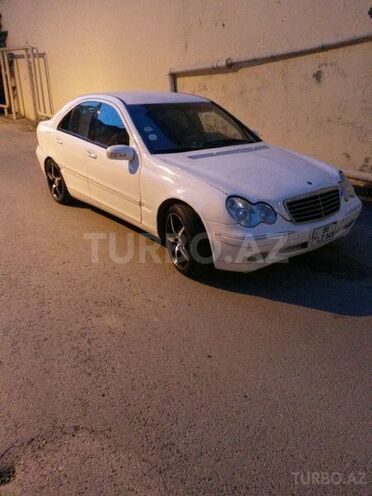 Mercedes C 200 2000, 300,000 km - 2.0 l - Bakı