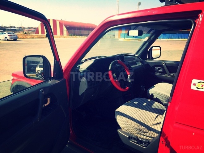 Mitsubishi Pajero 1994, 195,000 km - 3.0 l - Bakı