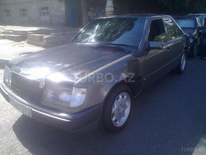 Mercedes E 300 1989, 240,000 km - 0.3 l - Bakı