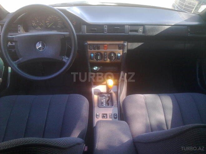 Mercedes E 300 1989, 240,000 km - 0.3 l - Bakı