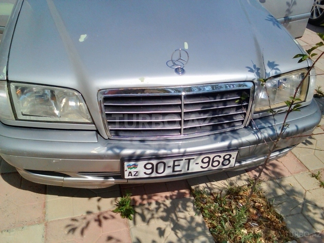 Mercedes C 250 1997, 290,000 km - 2.5 l - Bakı