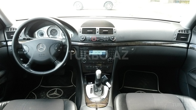 Mercedes E 240 2003, 140,250 km - 2.6 l - Ağstafa