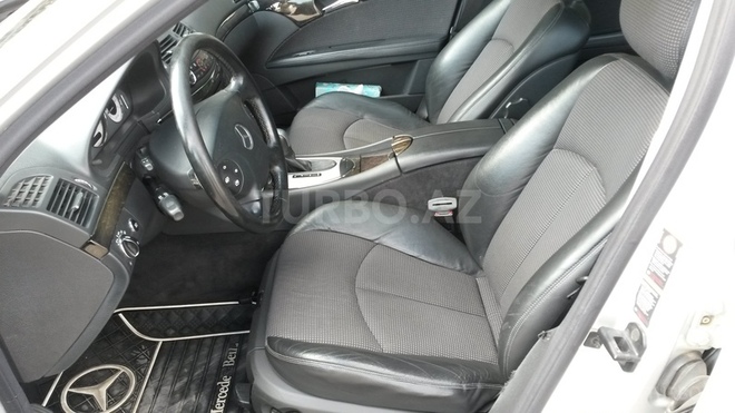 Mercedes E 240 2003, 140,250 km - 2.6 l - Ağstafa