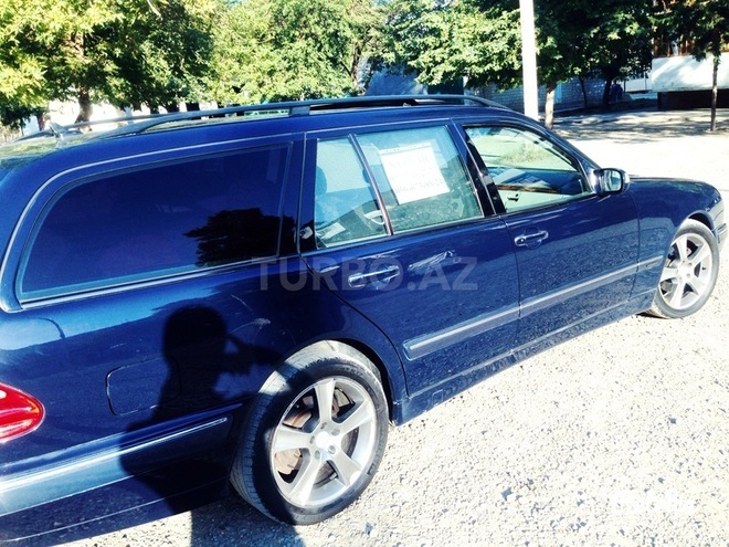 Mercedes E 220 1999, 280,000 km - 2.2 л - Mingəçevir