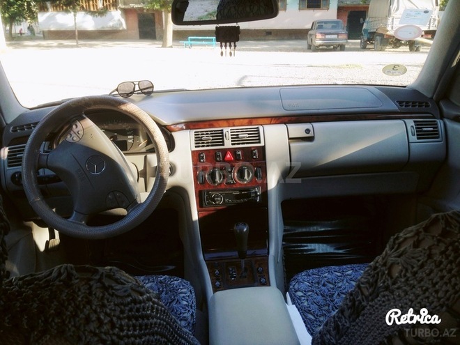Mercedes E 220 1999, 280,000 km - 2.2 л - Mingəçevir