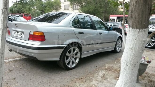 BMW 320 1997, 243,000 km - 2.0 l - Bakı