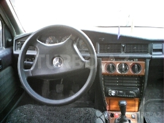 Mercedes 190 1992, 340,000 km - 2.0 l - Sumqayıt