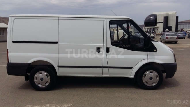Ford Transit 2008, 153,000 km - 2.4 l - Salyan