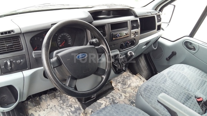 Ford Transit 2008, 153,000 km - 2.4 l - Salyan