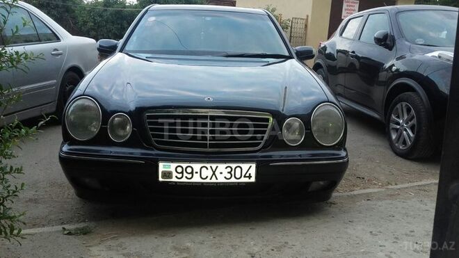 Mercedes E 220 2000, 280,000 km - 2.2 л - Bakı