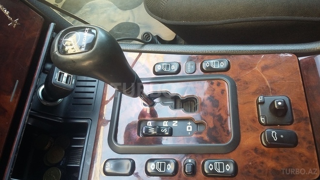 Mercedes E 220 2000, 280,000 km - 2.2 л - Bakı