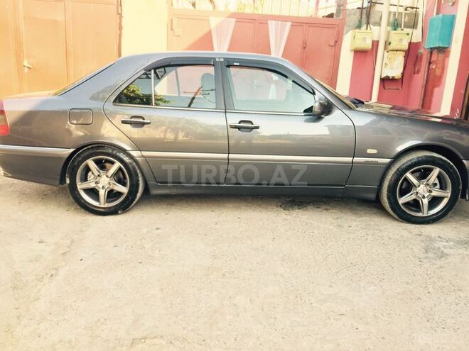 Mercedes C 240 1999, 180,000 km - 2.4 l - Bakı