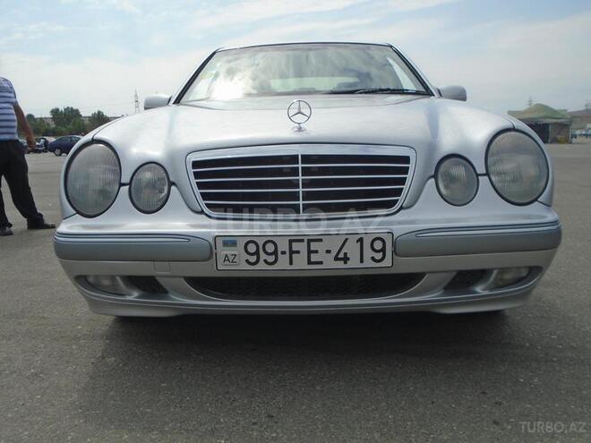 Mercedes E 220 2001, 200,000 km - 2.2 l - Bakı