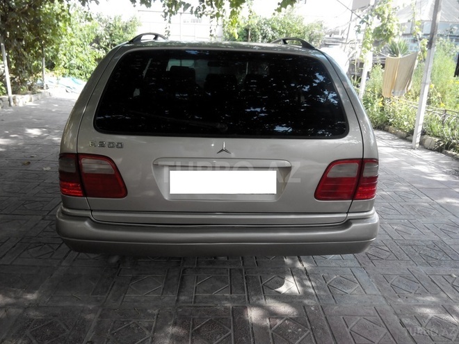 Mercedes E 200 1997, 258,000 km - 2.0 l - Bakı