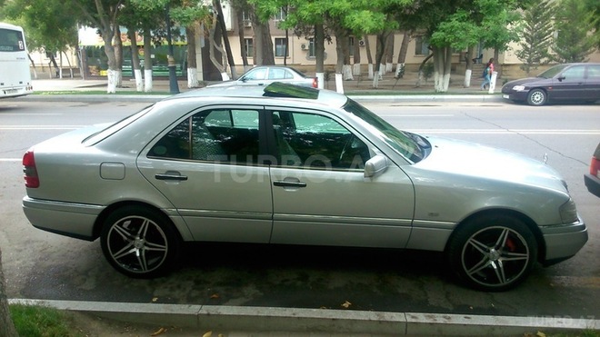 Mercedes C 200 1995, 280,000 km - 2.0 l - Sumqayıt