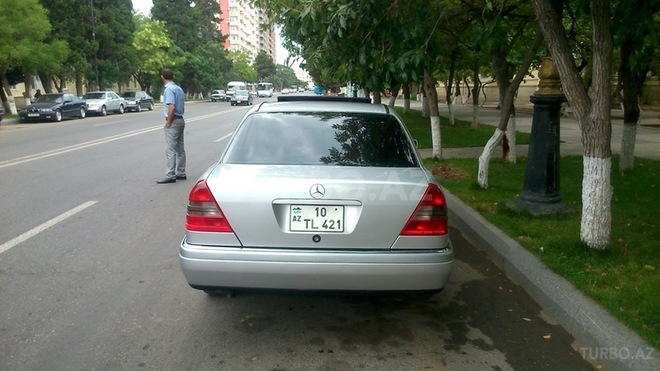 Mercedes C 200 1995, 280,000 km - 2.0 l - Sumqayıt