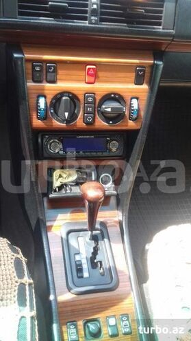 Mercedes E 200 1992, 197,000 km - 2.0 l - Bakı