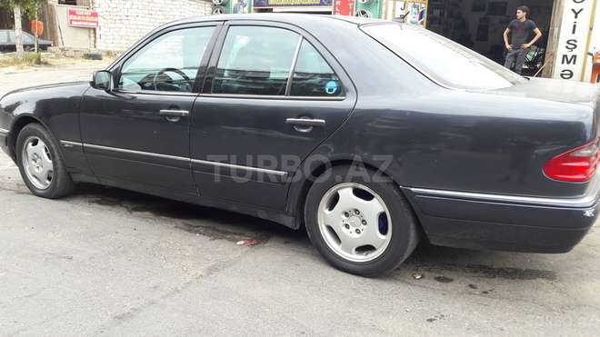 Mercedes E 230 1996, 400,000 km - 2.3 l - Bakı