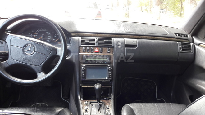 Mercedes E 230 1996, 400,000 km - 2.3 l - Bakı