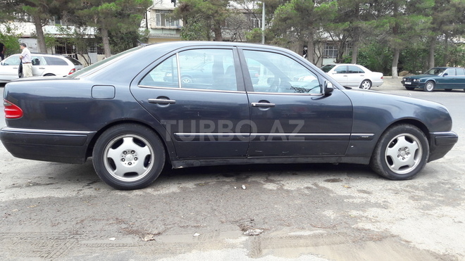Mercedes E 230 1996, 400,000 km - 2.3 l - Bakı